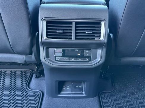 New 2026 Volkswagen Atlas SEL Premium R-Line AWD/4WD image 13