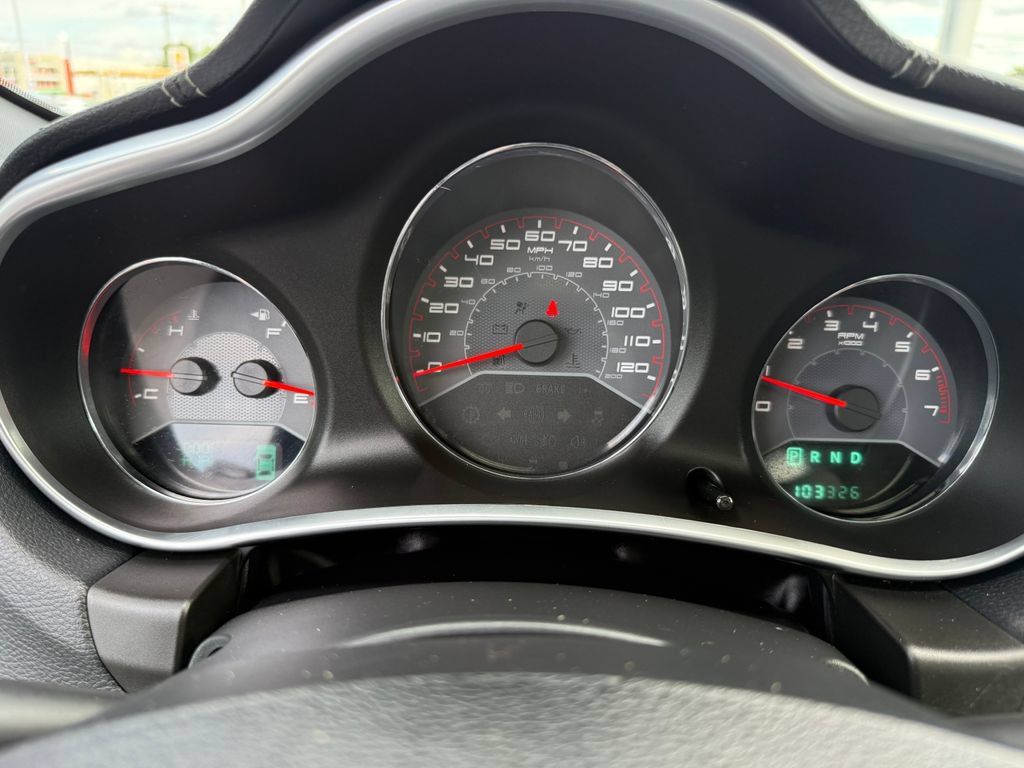 Used 2012 Dodge Avenger SXT FWD image 26