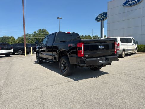Used 2023 Ford F250 Lariat w/ Lariat Ultimate Package AWD/4WD image 3