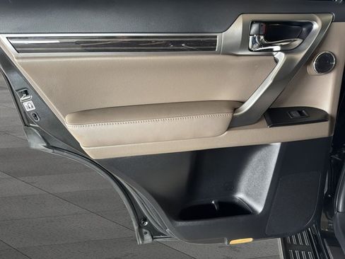 Certified 2023 Lexus GX 460 Premium w/ Premium Plus Package AWD/4WD image 16