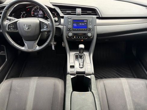 Used 2018 Honda Civic Sport image 12