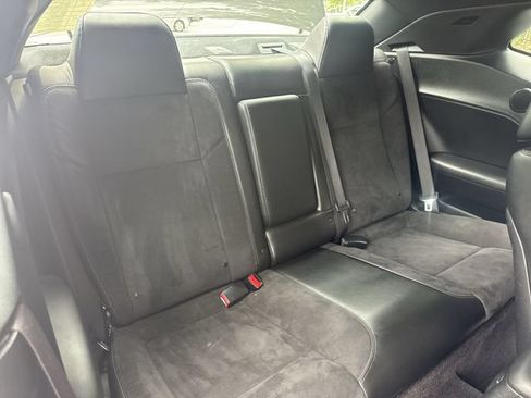 Used 2017 Dodge Challenger R/T Scat Pack RWD image 11