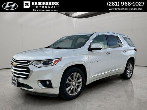 Used 2020 Chevrolet Traverse High Country image 1