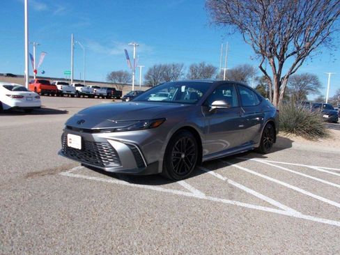 Certified 2026 Toyota Camry SE w/ Convenience Package image 2