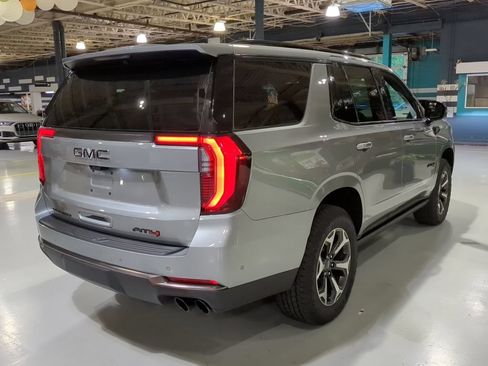 Used 2026 GMC Yukon AT4 Ultimate w/ LPO, Illumination Package AWD/4WD image 8