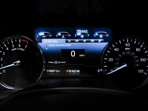 Used 2018 Ford Expedition Max XLT w/ Equipment Group 202A image 16