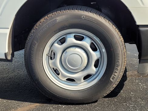 Used 2025 Ford F150 XL RWD image 10