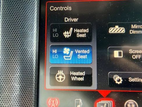 Used 2016 Dodge Charger SRT w/ Harman/Kardon Audio Group RWD image 30