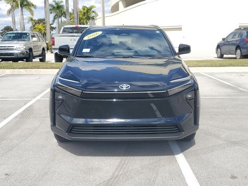 Certified 2026 Toyota bZ XLE image 8