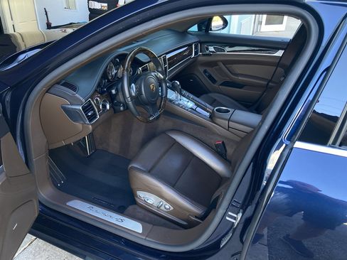 Used 2016 Porsche Panamera 4S w/ Premium Package Plus image 14