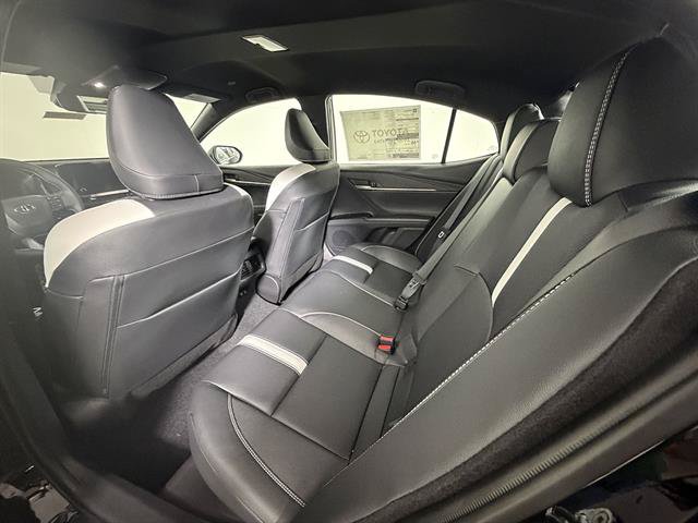 New 2026 Toyota Camry Hybrid AWD/4WD image 10