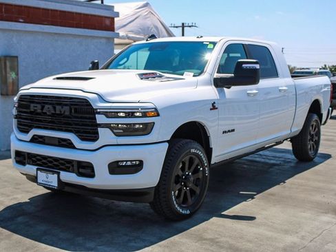 New 2026 RAM 2500 Laramie AWD/4WD image 4