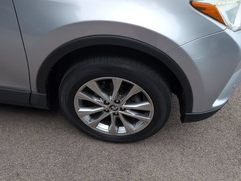 Used 2017 Toyota RAV4 Limited AWD/4WD image 3