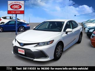 Used 2022 Toyota Camry LE image 1