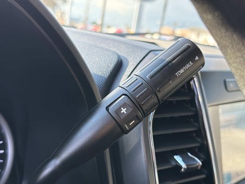 Certified 2019 Ford F250 XLT w/ XLT Premium Package image 12