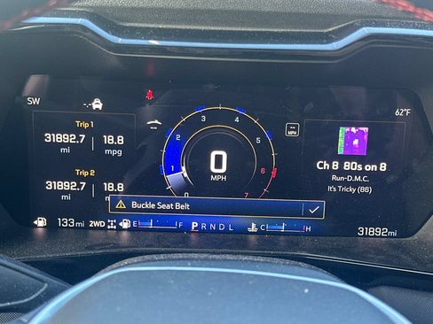 Used 2024 Chevrolet Colorado Z71 w/ Z71 Convenience Package 2 AWD/4WD image 38