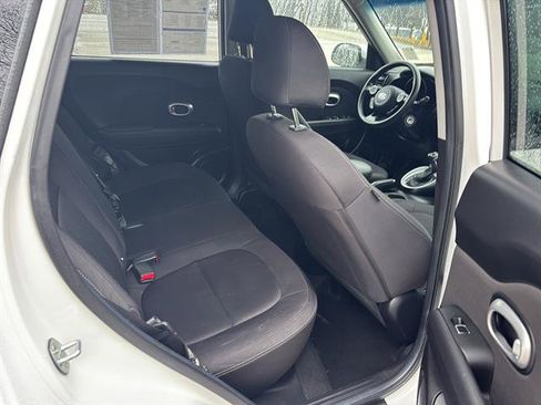Used 2019 Kia Soul w/ Convenience Package image 19