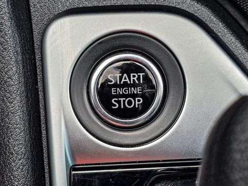 Used 2025 Nissan Sentra SV FWD image 21