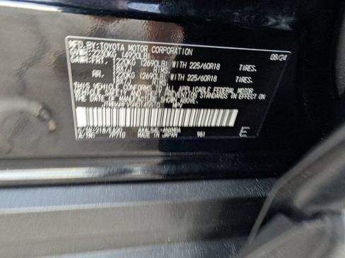 Used 2024 Toyota RAV4 XLE Premium AWD/4WD image 37