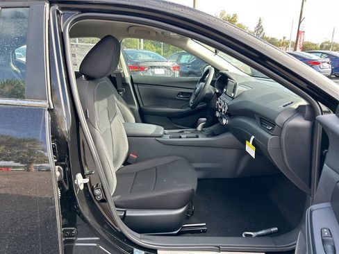 New 2025 Nissan Sentra S image 33