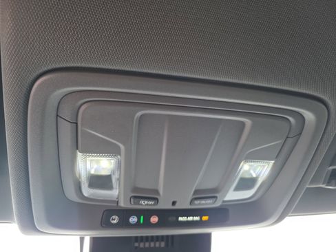 Used 2025 Chevrolet Silverado 1500 Custom Trail Boss w/ Midnight Edition image 21