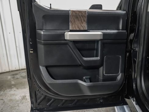 Used 2019 Ford F250 Lariat w/ Lariat Ultimate Package AWD/4WD image 47