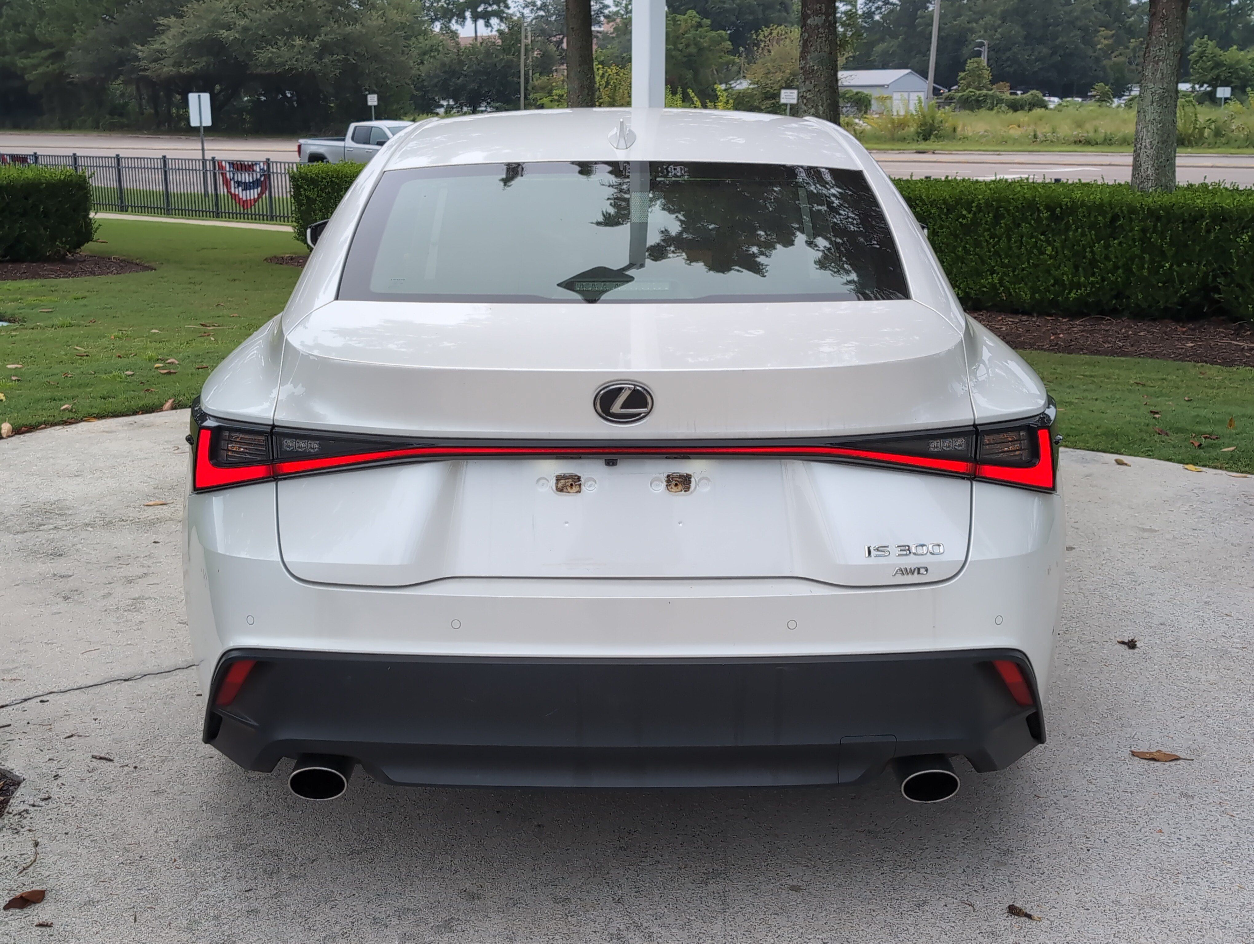 Used 2022 Lexus IS 300 AWD w/ Premium Package image 9