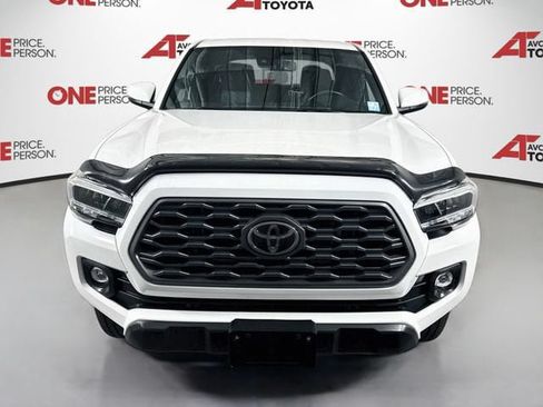 Certified 2022 Toyota Tacoma TRD Off-Road w/ Technology Package RWD image 3