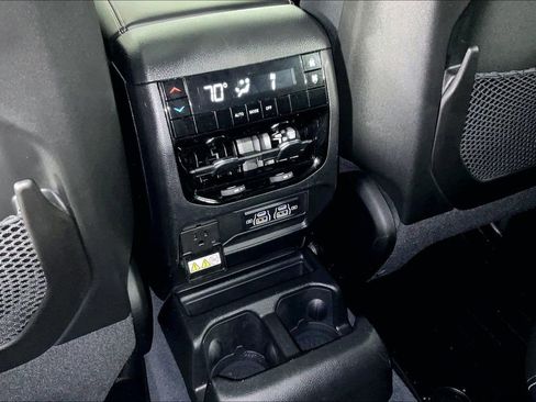 Used 2023 Jeep Grand Cherokee L Laredo AWD/4WD image 34