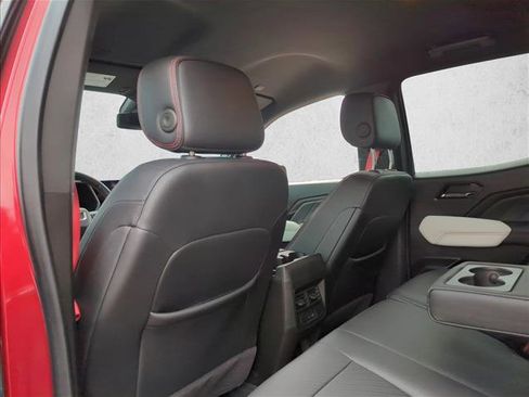 Used 2024 GMC Canyon AT4X w/ AT4X AEV Edition image 18