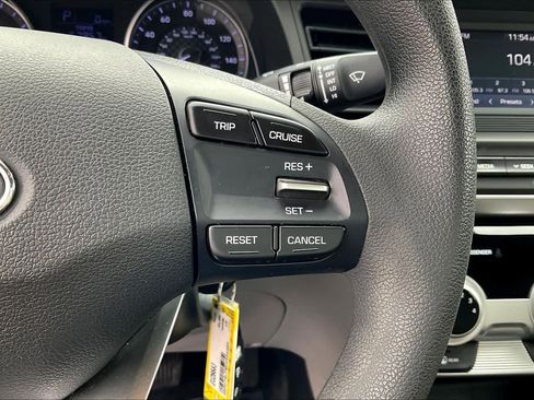 Used 2019 Hyundai Elantra SE image 22