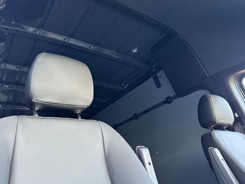 New 2025 Mercedes-Benz Sprinter 2500 image 31