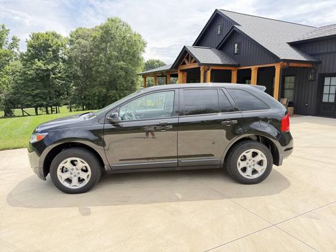 Used 2014 Ford Edge SEL w/ Equipment Group 205A AWD/4WD image 3