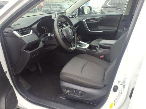 Certified 2025 Toyota RAV4 XLE AWD/4WD image 2