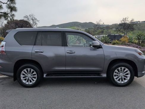 Used 2023 Lexus GX 460 Premium image 4