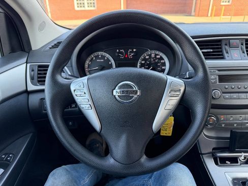 Used 2014 Nissan Sentra SV FWD image 17