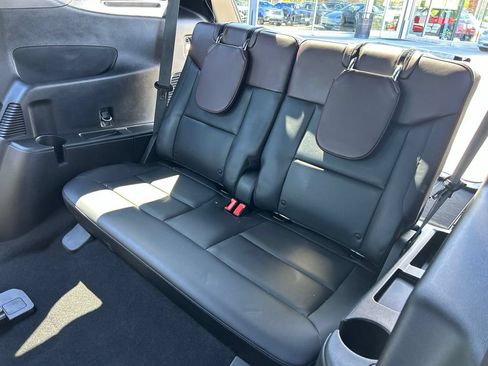 Used 2023 Ford Explorer Platinum w/ Technology Package AWD/4WD image 13
