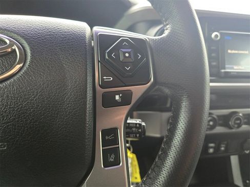 Used 2018 Toyota Tacoma 4x4 Double Cab image 19