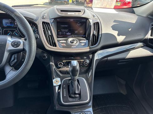 Used 2013 Ford Escape Titanium w/ Class II Trailer Tow Pkg AWD/4WD image 15