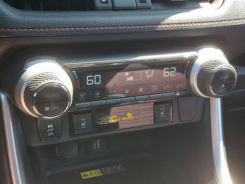Used 2024 Toyota RAV4 XSE w/ Weather Package AWD/4WD image 19