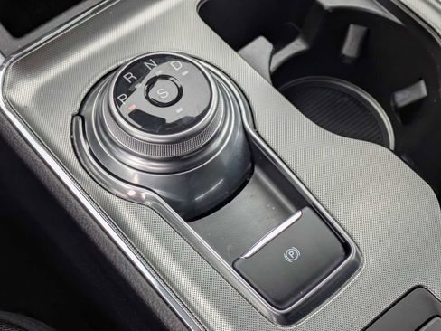 Used 2023 Ford Edge Titanium w/ Class II Trailer Tow Package image 31