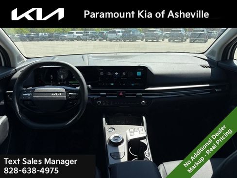 New 2026 Kia Sportage EX image 7