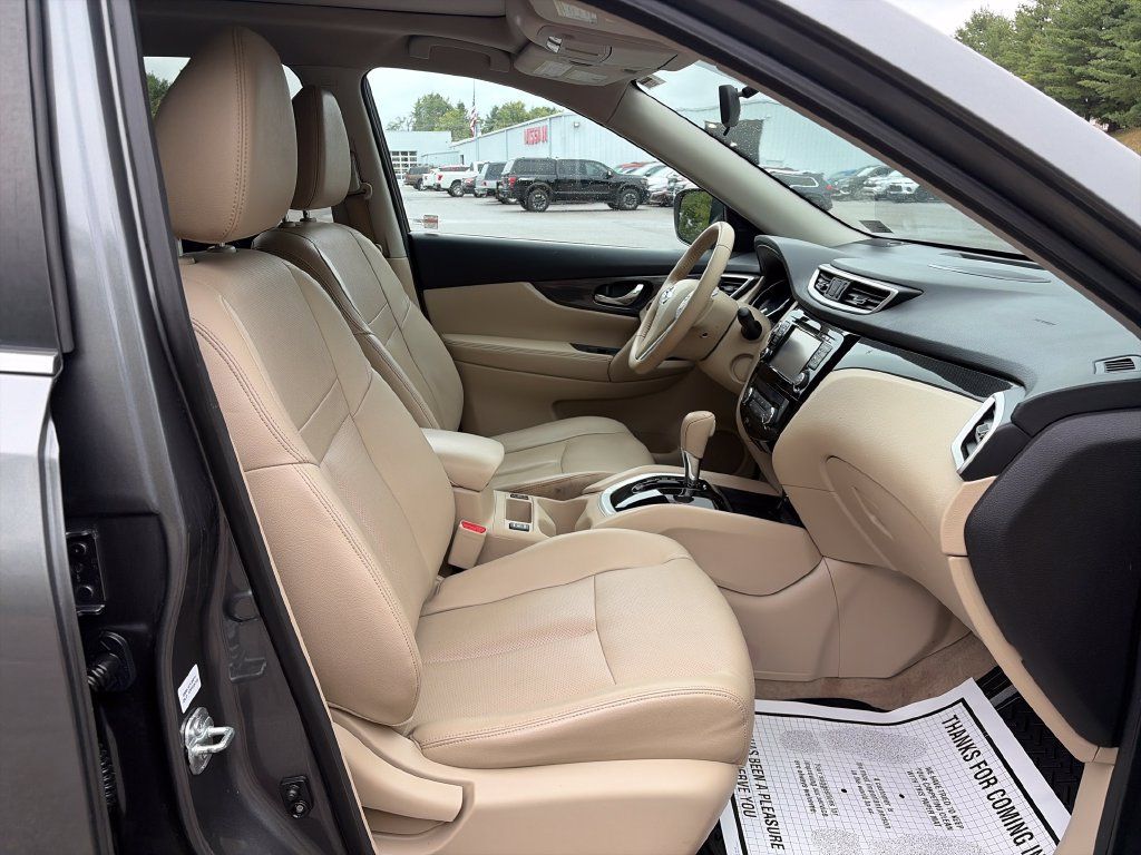 Used 2015 Nissan Rogue SL w/ SL Premium Package FWD image 43