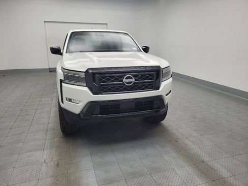 Used 2023 Nissan Frontier SV w/ Midnight Edition Package RWD image 14