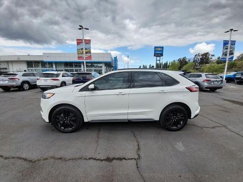 Used 2022 Ford Edge ST-Line AWD/4WD image 5