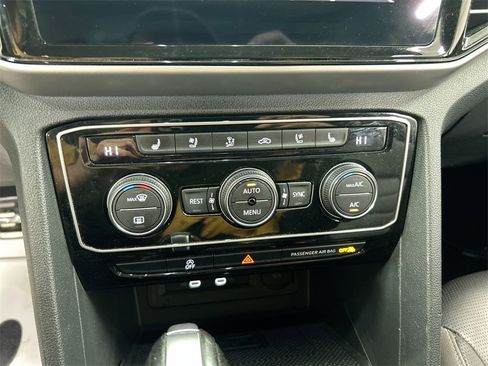 Certified 2023 Volkswagen Atlas SEL Premium image 24