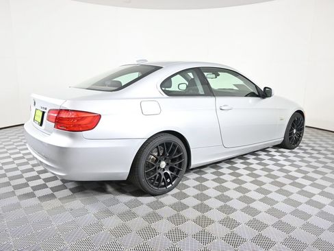 Used 2011 BMW 328i xDrive Coupe AWD/4WD image 6