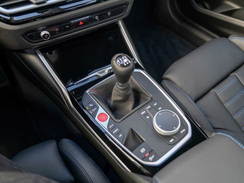 Used 2024 BMW M2 w/ Lighting Package image 33