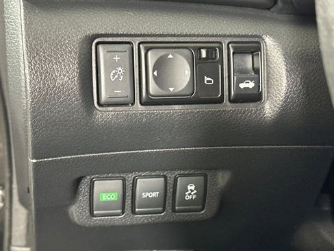 Used 2017 Nissan Sentra NISMO image 19