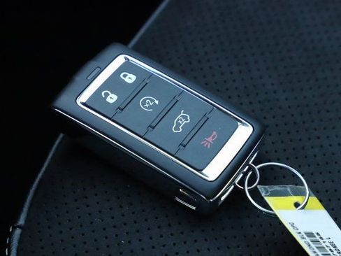 New 2025 Jeep Grand Cherokee L Altitude image 33